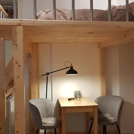 Gretchens Lejlighed *