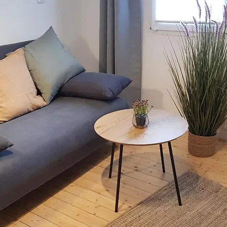 Gretchens Apartment *
